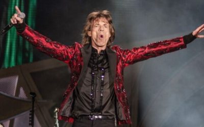 Mick Jagger comparte su nuevo tema “Strange Game”.