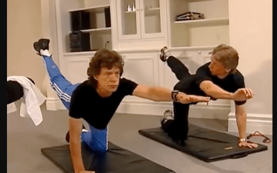 Sala de yoga y una zona de gimnasio, es lo que tiene los Rolling Stone en el backstage.