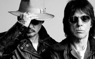 El actor Johnny Deep regresa a la música con un disco.