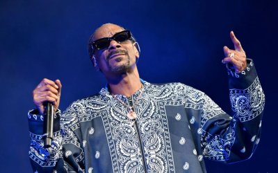 Snoop Dog vuelve a llamar la atención, esta vez no se dio cuenta que realizo una transmisión.