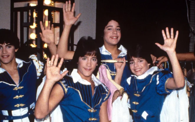 Los excompañeros de Ricky Martin en Menudo denuncian públicamente los abusos sexuales recibidos del mánager.