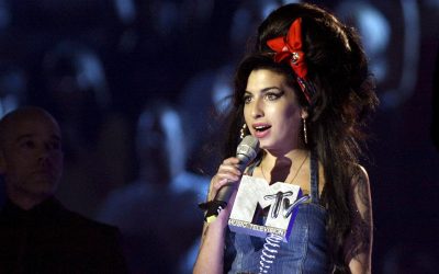 Amy Winehouse la dramática vida de la reina del blues ya tiene serie