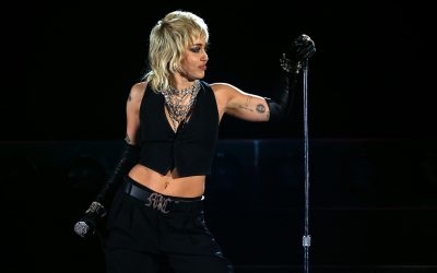Miley Cyrus sufre una crisis de ansiedad durante un concierto