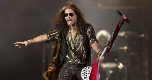 Steven Tyler, acusado de abuso sexual a una menor