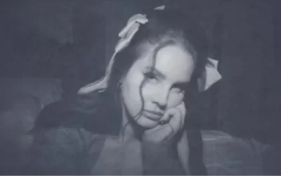 Lana del Rey retrasa el lanzamiento de su álbum