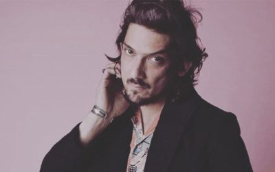León Larregui regresa como solista y presenta dos nuevas canciones