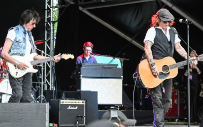 Johnny Depp sufre un accidente y pospone su tour con la banda Hollywood Vampires