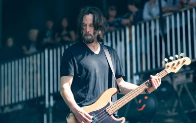 Keanu Reeves vuelve a tocar con su banda Dogstar después de 23 años de su último concierto