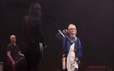 Foo Fighters invitó a Hayley Williams de Paramore a cantar “My hero”