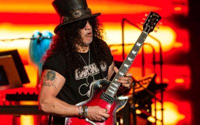 Slash prepara la continuación de su disco en solitario y con múltiples cantantes invitados