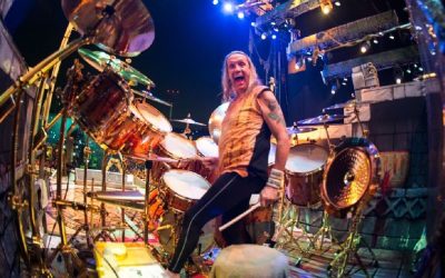 Nicko McBrain, baterista de Iron Maiden, se recupera de un derrame cerebral