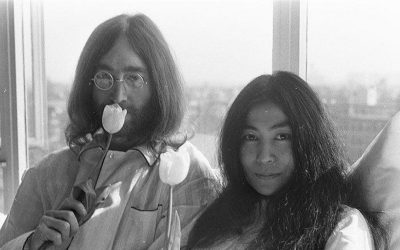 Se subasta material de la “Bed Peace” de Lennon y Yoko en Amsterdam