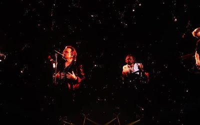 U2 rinde homenaje a las victimas fans de la música en el festival de música israelí