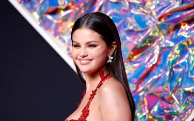 Selena Gómez dice que no es “inalcanzable” como Beyoncé