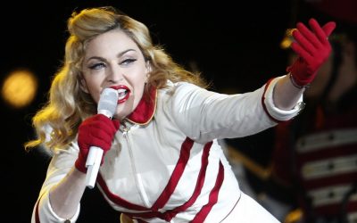 Madonna rompe en llanto en pleno concierto tras revelar su grave problema de salud