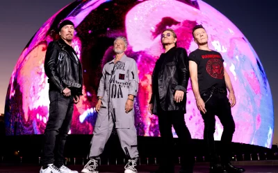Bono adelanta cómo será el próximo disco de U2 y espera que el baterista se recupere para terminar el material