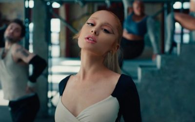 Ariana Grande estrena su nuevo tema «Yes, and?» Llueven las críticas por polémica frase