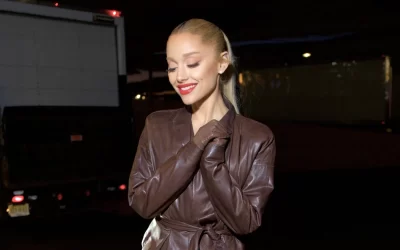 Ariana Grande revela la segunda portada y las primeras canciones de su próximo disco