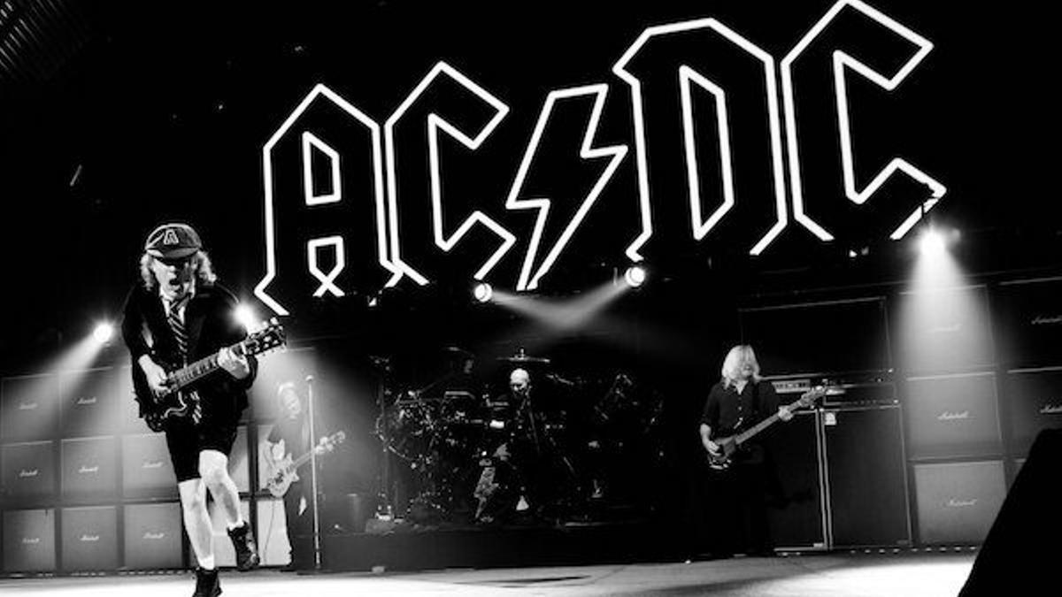 AC/DC publica inédito video histórico de hace casi 50 años en ...