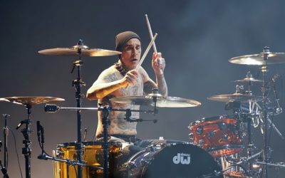 Travis Barker, el baterista de Blink-182 subasta un curioso objeto