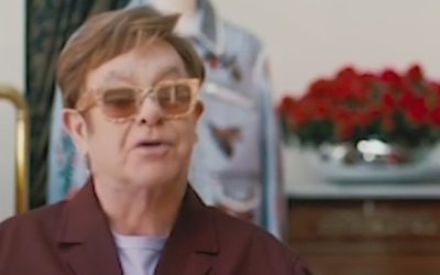 Elton John subasta su ropa en eBay por una buena causa