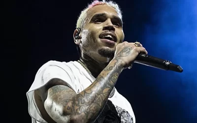 El productor de Chris Brown, Roccstar, lo defiende del próximo documental sobre “violencia”