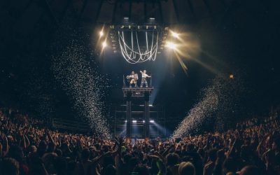 Charli XCX colapsa Times Square con un concierto sorpresa