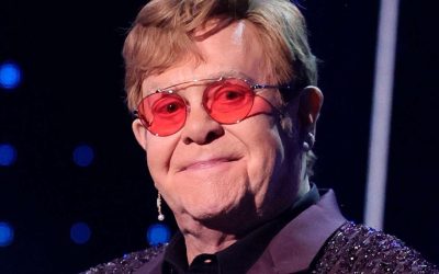 Elton John continua con sus problemas de salud y pone en duda su continuidad en la música