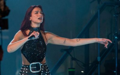 Dua Lipa sorprende con su rutina nocturna en plena gira por Asia
