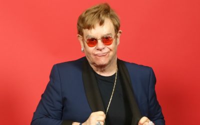 Elton John en contra la legalización de la marihuana