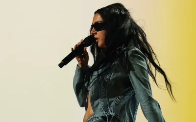 Charli xcx brilla en el escenario y sube grandes invitados en Coachella 2025