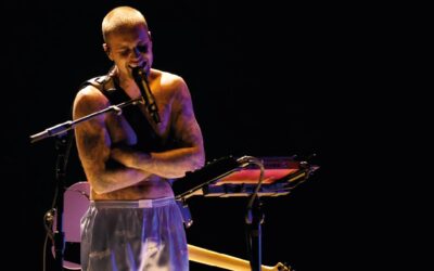 Justin Bieber deslumbra en su regreso a los Grammy 2026