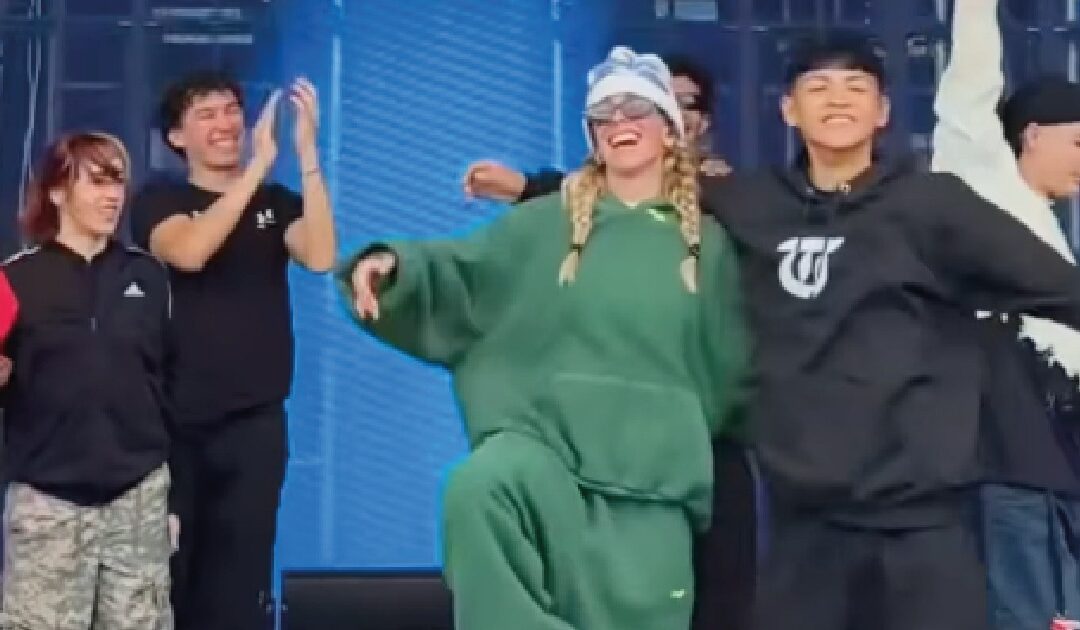 Tini y un momento que emocionó a todos