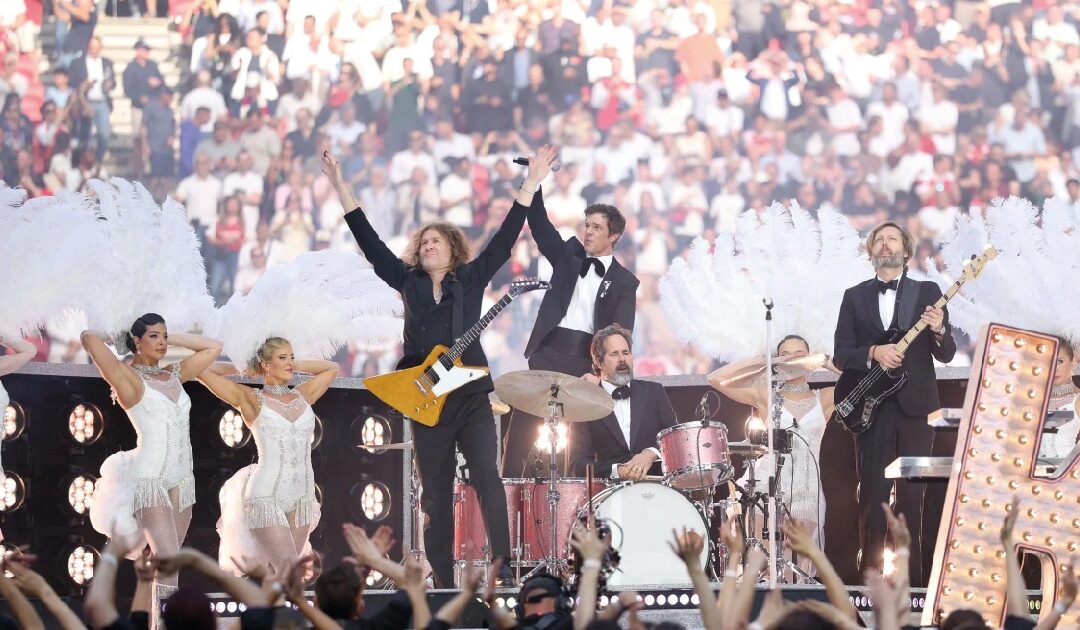 The Killers brillan en la final de la Champions 2026